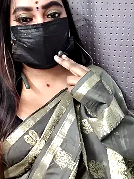 Cutie Nila online show from 18, 4, 2026