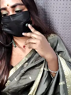 Cutie Nila online show from 9, 3, 2026