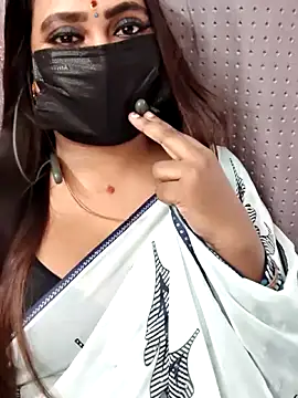 Cutie Nila online show from 17, 4, 2026