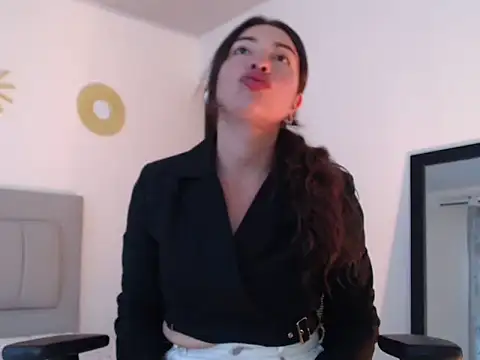 Julietaamado online show from 8, 5, 2026