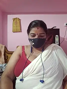 Snapshot of tamil_lathikaaa chatting on 29, 4, 2026 tamil lathikaaa online show from 29, 4, 2026
