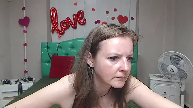 MeganPirs online show from 25, 5, 2026