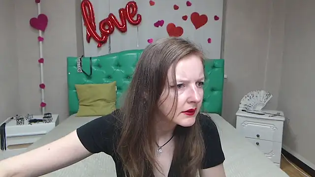 MeganPirs online show from 10, 4, 2026