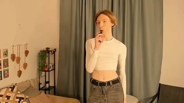 Snapshot of SilverFeral chatting on 28, 2, 2026 SilverFeral online show from 28, 2, 2026