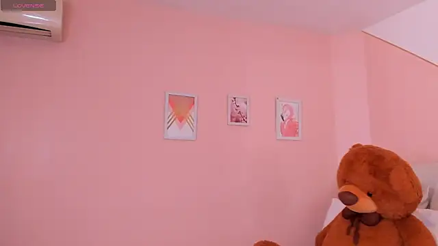 raquel mooon online show from 12, 3, 2026