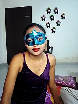 Sweet Cpl  online show from 14, 3, 2026