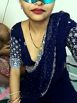 Sweet Cpl  online show from 14, 4, 2026