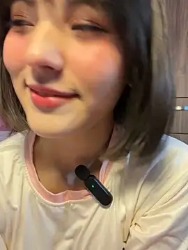 AitanaJhons  online show from 13, 4, 2026