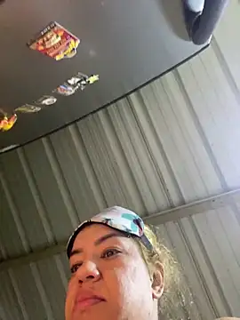 Brenda  222 online show from 1, 3, 2026