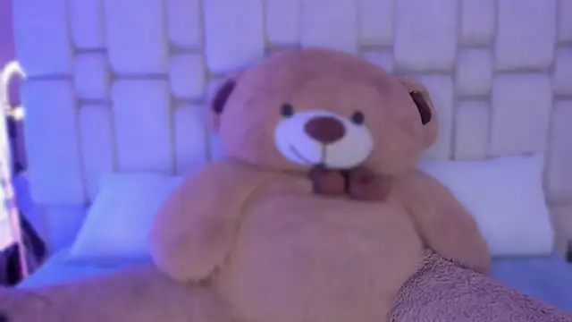 AgathaUwuDoll online show from 2, 4, 2026