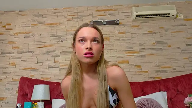 LannaSkyy online show from 13, 3, 2026