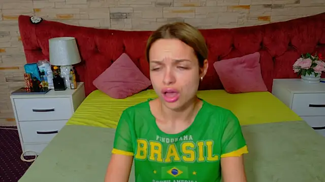 LannaSkyy online show from 25, 3, 2026