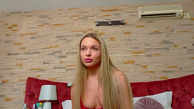 LannaSkyy online show from 11, 3, 2026