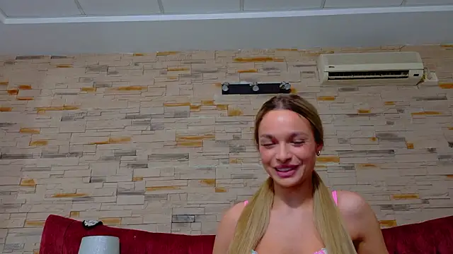 LannaSkyy online show from 17, 3, 2026