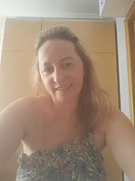 Snapshot of ChristinaYork chatting on 5, 7, 2026 ChristinaYork online show from 5, 7, 2026