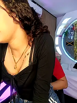 ritzabeth daniel online show from 17, 4, 2026