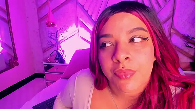 EmeelyMuller online show from 19, 5, 2026