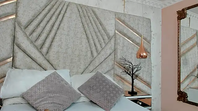 EmeelyMuller online show from 2, 4, 2026