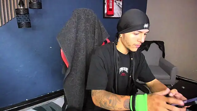 DanteLuxx online show from 6, 4, 2026