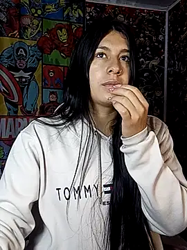 charlottte wh online show from 8, 4, 2026