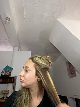 SamanthaVega  online show from 19, 3, 2026