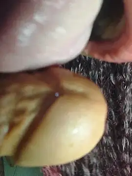 HonneyVictoria online show from 4, 3, 2026