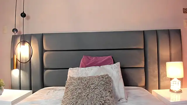 AitanaSantoss online show from 27, 2, 2026