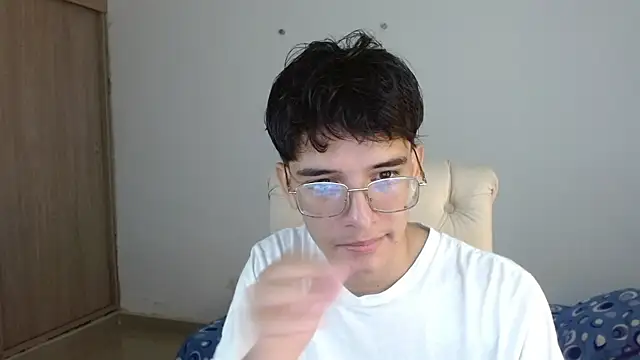 noah millerx online show from 25, 6, 2026