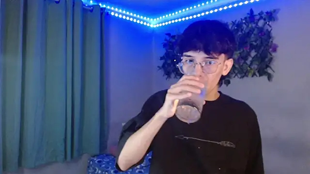 noah millerx online show from 12, 4, 2026