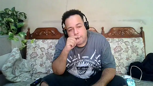UrsoBissexualPauGrosso online show from 13, 5, 2026