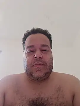UrsoBissexualPauGrosso online show from 4, 5, 2026