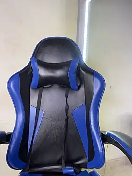 Maddie 7 online show from 11, 4, 2026