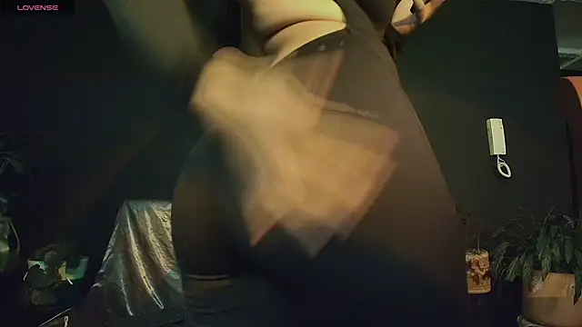 Snapshot of softnicol_ chatting on 4, 3, 2026 softnicol online show from 4, 3, 2026