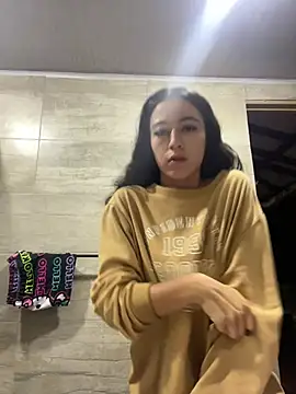 SAMY AND ARI online show from 5, 4, 2026