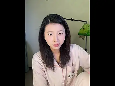 Y--F--LOVE online show from 25, 3, 2026