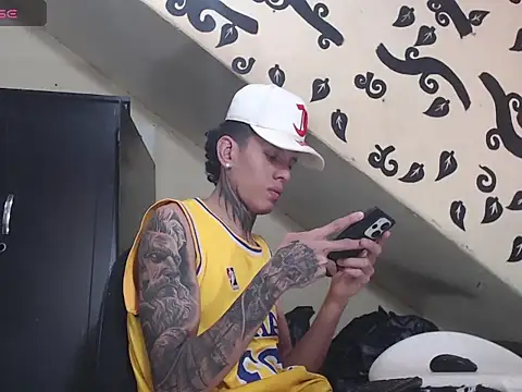 Snapshot of gabriel_reyes21 chatting on 3, 5, 2026 gabriel reyes21 online show from 3, 5, 2026
