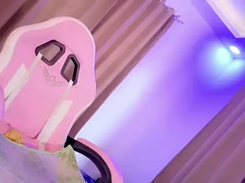 Maxinelove1 online show from 21, 3, 2026