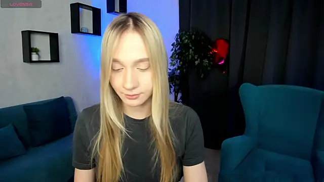 Snapshot of MellliissaDrream chatting on 3, 3, 2026 MellliissaDrream online show from 3, 3, 2026