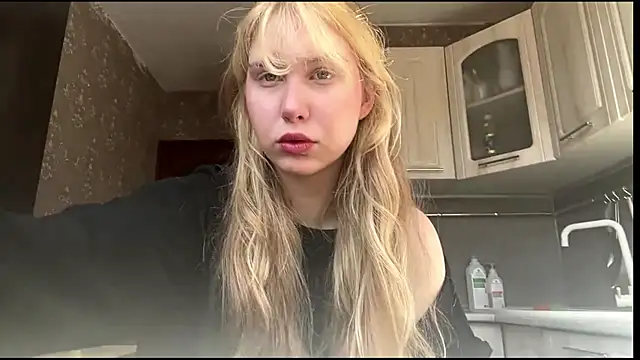 ShariLappas online show from 24, 3, 2026