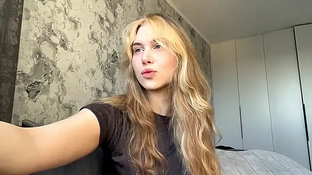 ShariLappas online show from 10, 3, 2026