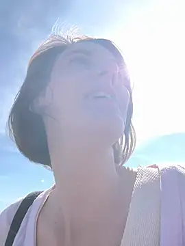 Kamorana online show from 5, 4, 2026