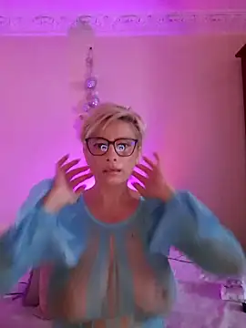 LunaBlaise online show from 16, 6, 2026