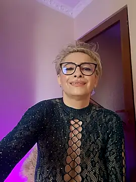 LunaBlaise online show from 16, 5, 2026