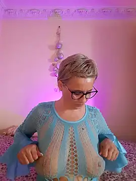 LunaBlaise online show from 8, 5, 2026