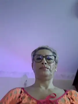 LunaBlaise online show from 14, 4, 2026