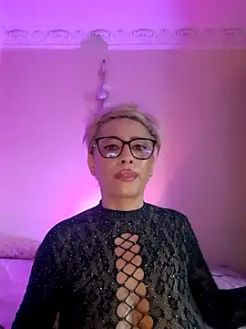 LunaBlaise online show from 31, 5, 2026