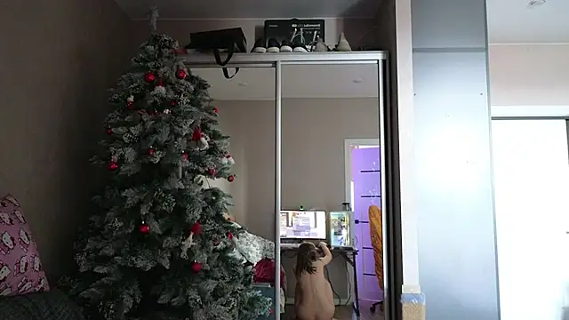 Cute Auggie8 online show from 19, 4, 2026