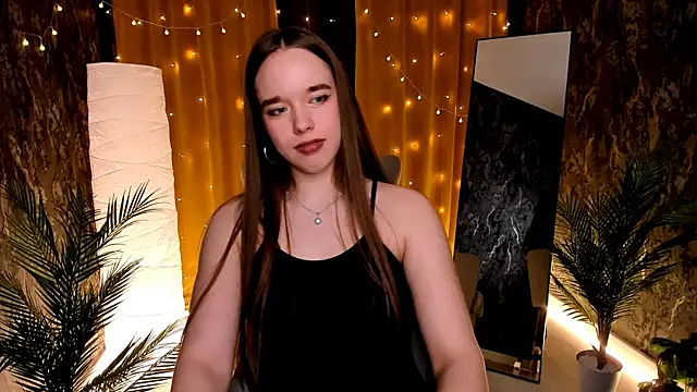 Sweet Naomi  online show from 2, 3, 2026