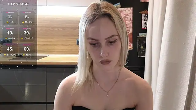Snapshot of Bella_Villen chatting on 18, 7, 2026 Bella Villen online show from 18, 7, 2026