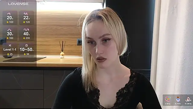 Snapshot of Bella_Villen chatting on 25, 6, 2026 Bella Villen online show from 25, 6, 2026
